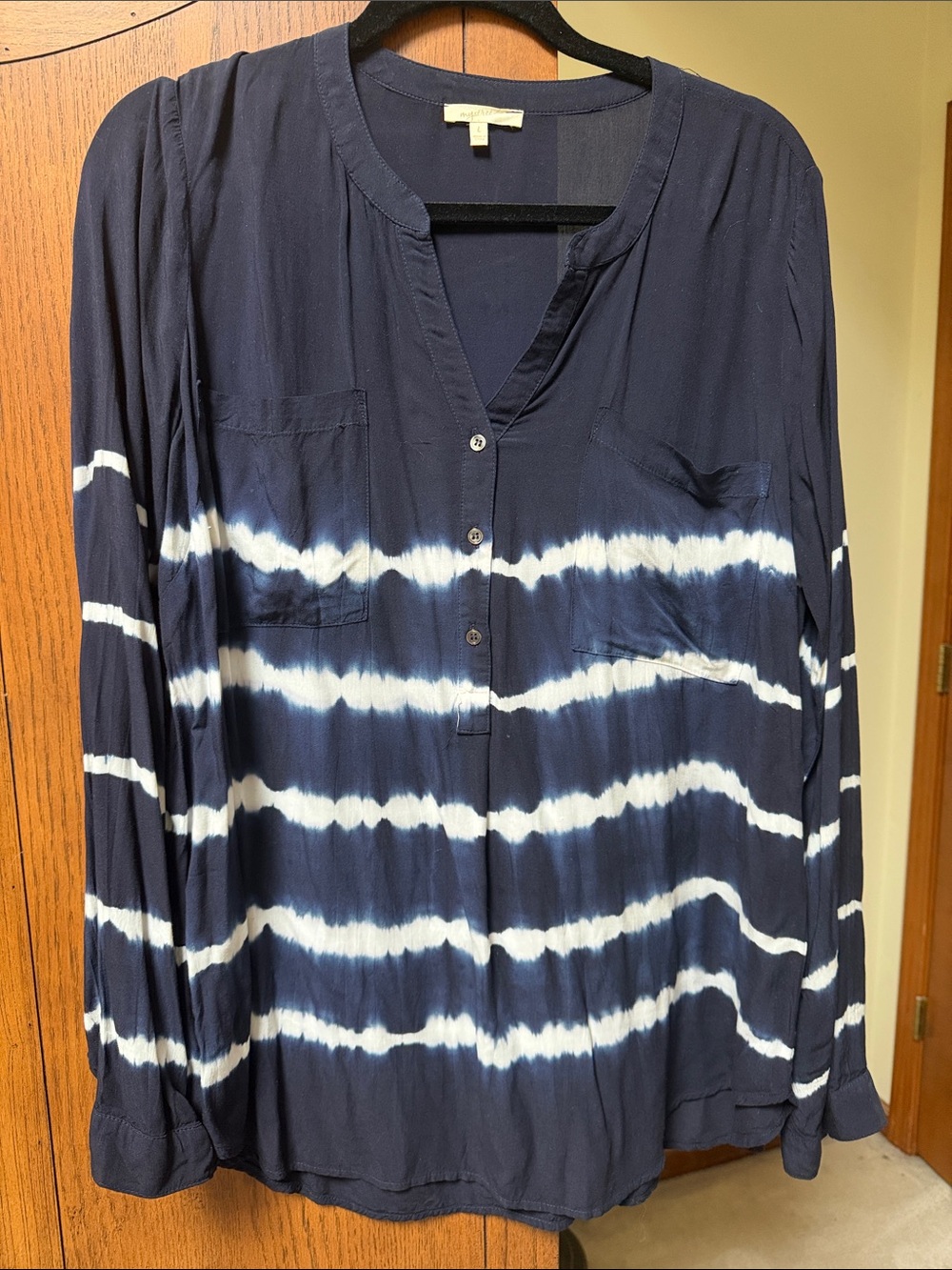 Mystree Navy Blue and White Tie-Dye Button Front Blouse